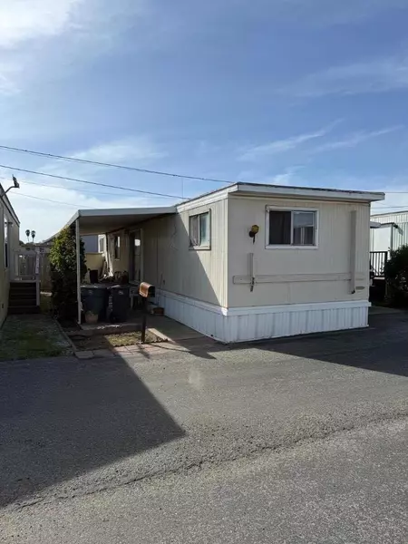 1117 BALDWIN 54, Salinas, CA 93906