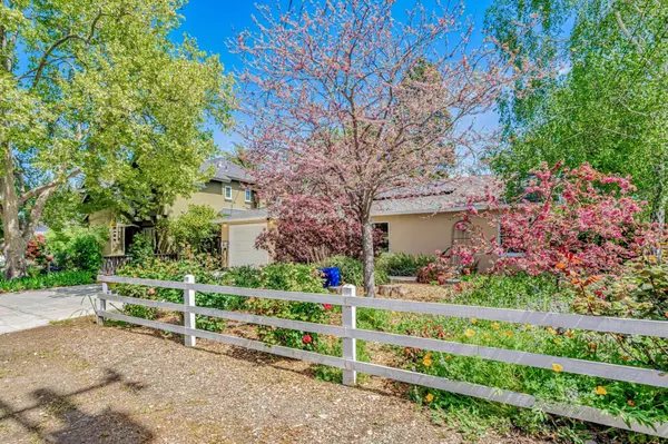 Mountain View, CA 94040,2129 Carol AVE