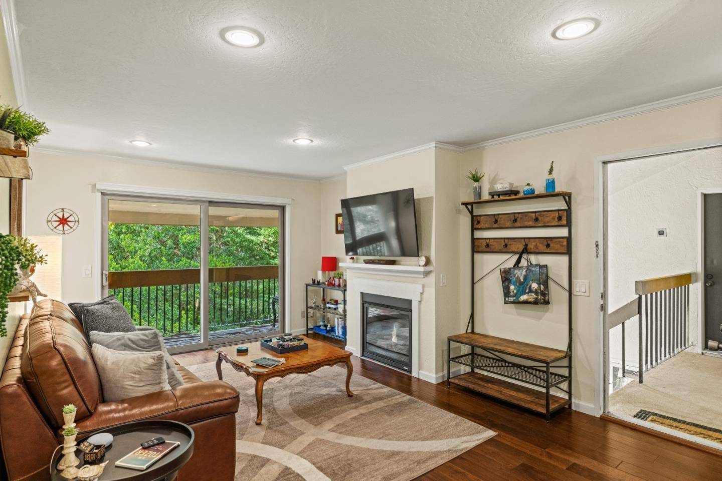 Monterey, CA 93940,3309 Golden Oaks LN