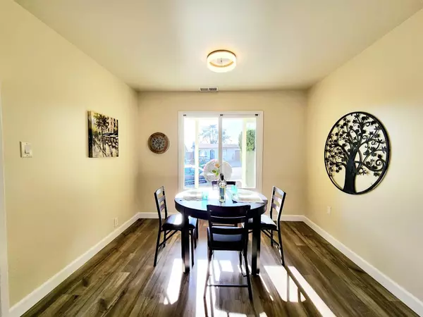 South San Francisco, CA 94080,218 Forest View DR