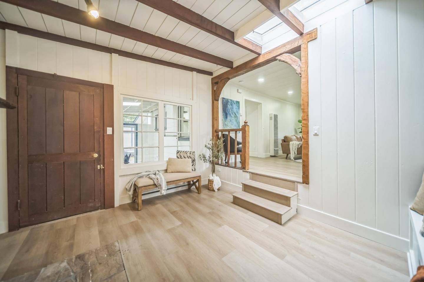 Monterey, CA 93940,682 Lyndon ST