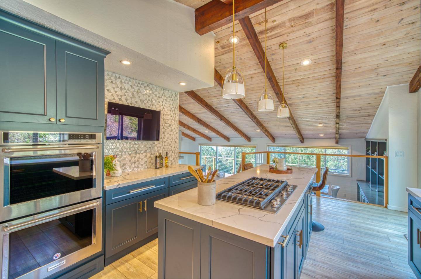 Montara, CA 94037,770 Alta Vista RD