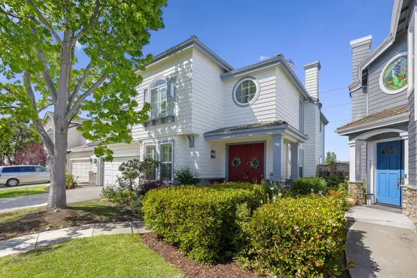 Redwood City, CA 94065,986 Governors Bay DR