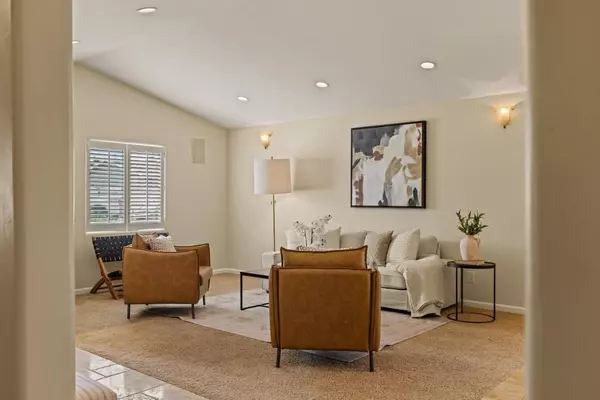 Monterey, CA 93940,113 Mcnear ST