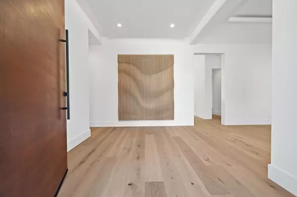 Palo Alto, CA 94301,418 Chaucer ST