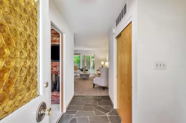 San Bruno, CA 94066,3320 Crestmoor DR