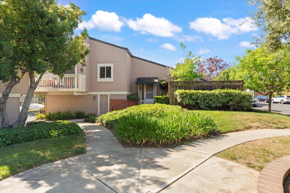 San Jose, CA 95117,1325 Merrivale West SQ