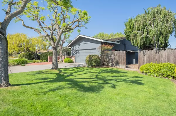 Salinas, CA 93908,20260 Portola DR