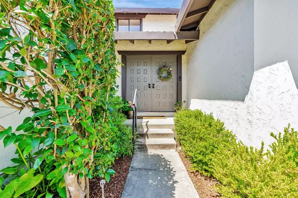 Redwood City, CA 94062,764 Bain PL