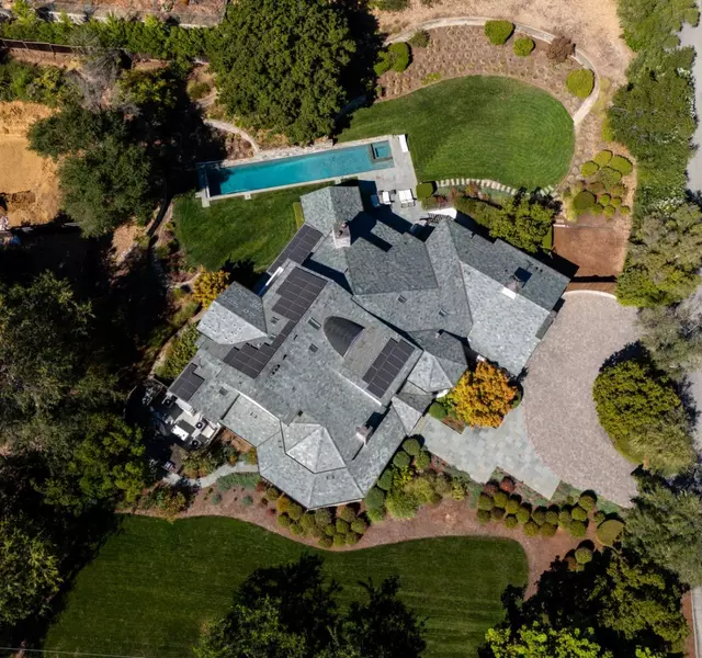 26074 Mulberry LN, Los Altos Hills, CA 94022