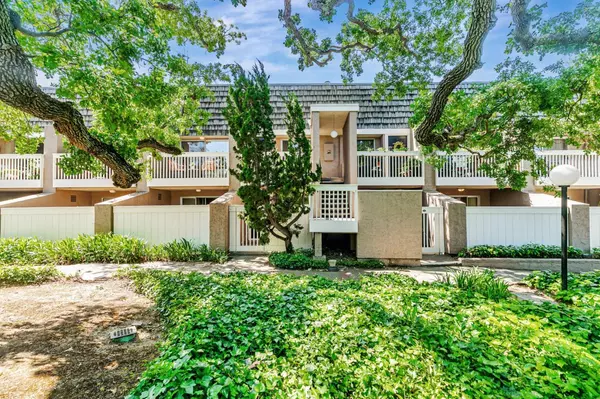 Menlo Park, CA 94025,675 Sharon Park DR 231