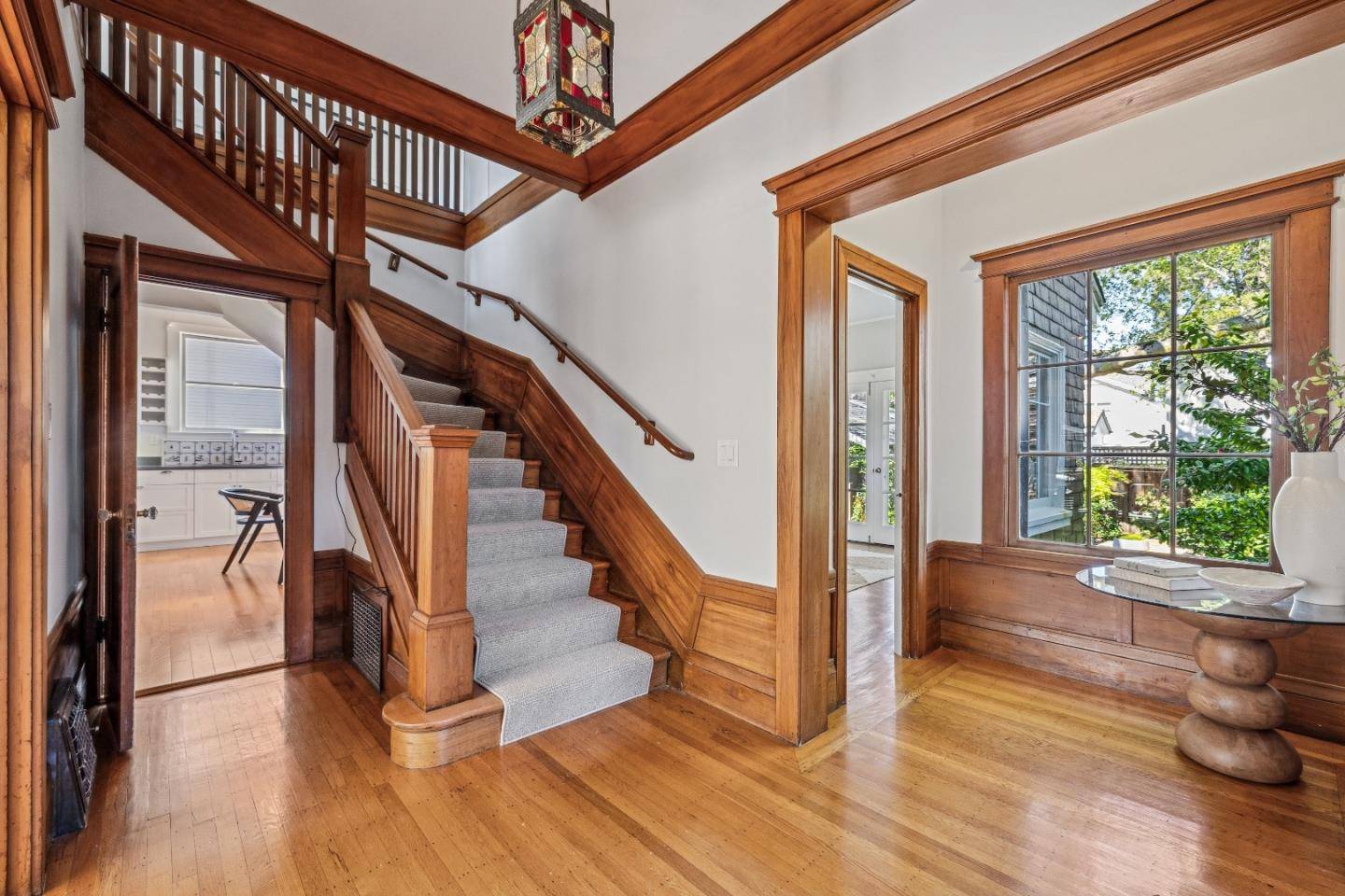 Burlingame, CA 94010,310 Chapin LN