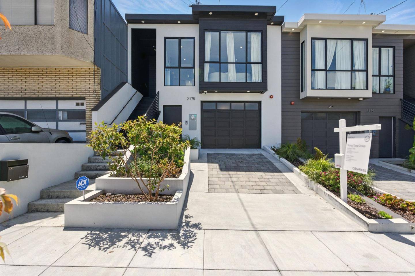 2175 Quesada AVE, San Francisco, CA 94124