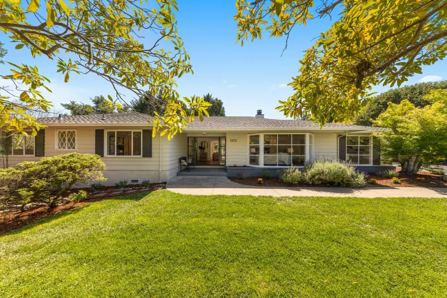 1575 Kingswood DR, Hillsborough, CA 94010