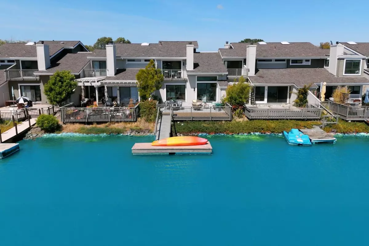 Redwood City, CA 94065,17 Spinnaker PL