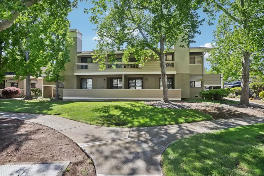 145 Albacore LN, Foster City, CA 94404