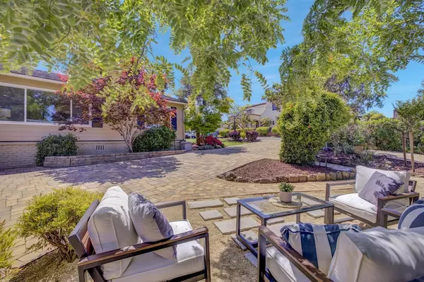 Belmont, CA 94002,500 South RD