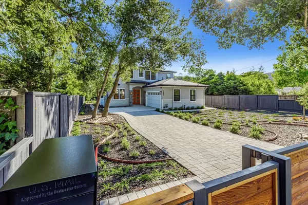Moraga, CA 94556,1066 Larch AVE