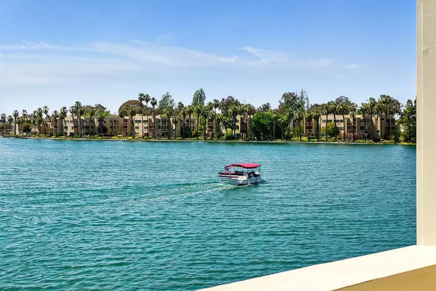 1023 Rudder LN, Foster City, CA 94404