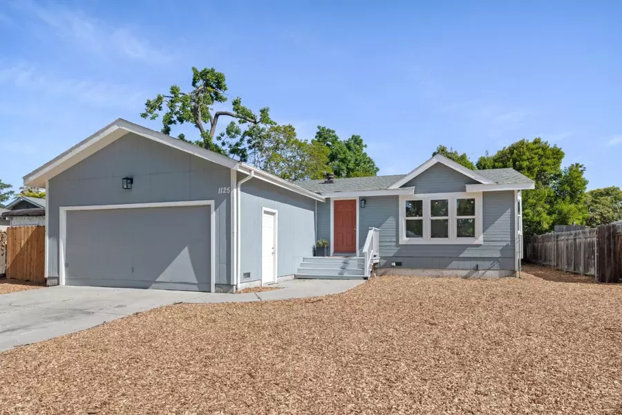 1125 Cypress ST, East Palo Alto, CA 94303