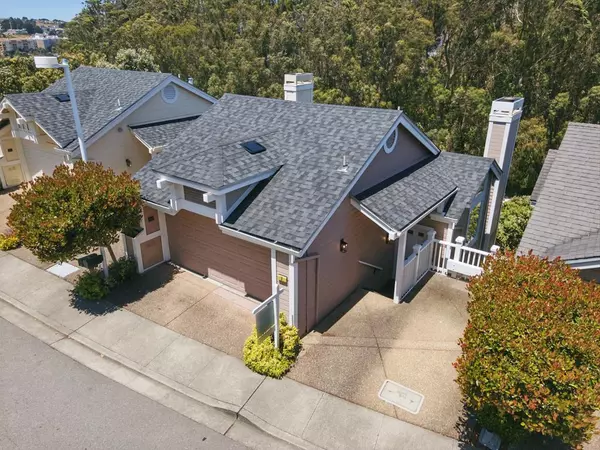 South San Francisco, CA 94080,7 Moonlight CT