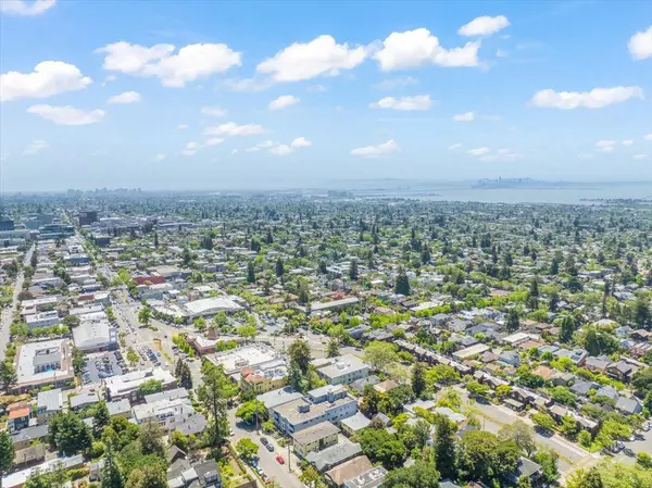 Berkeley, CA 94709,1322 Shattuck AVE