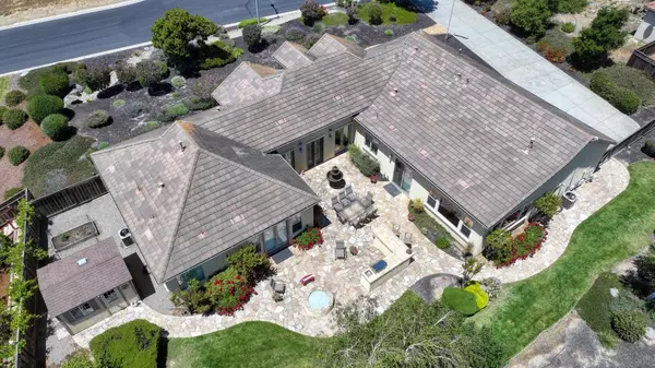 San Juan Bautista, CA 95045,936 Calle Cruz