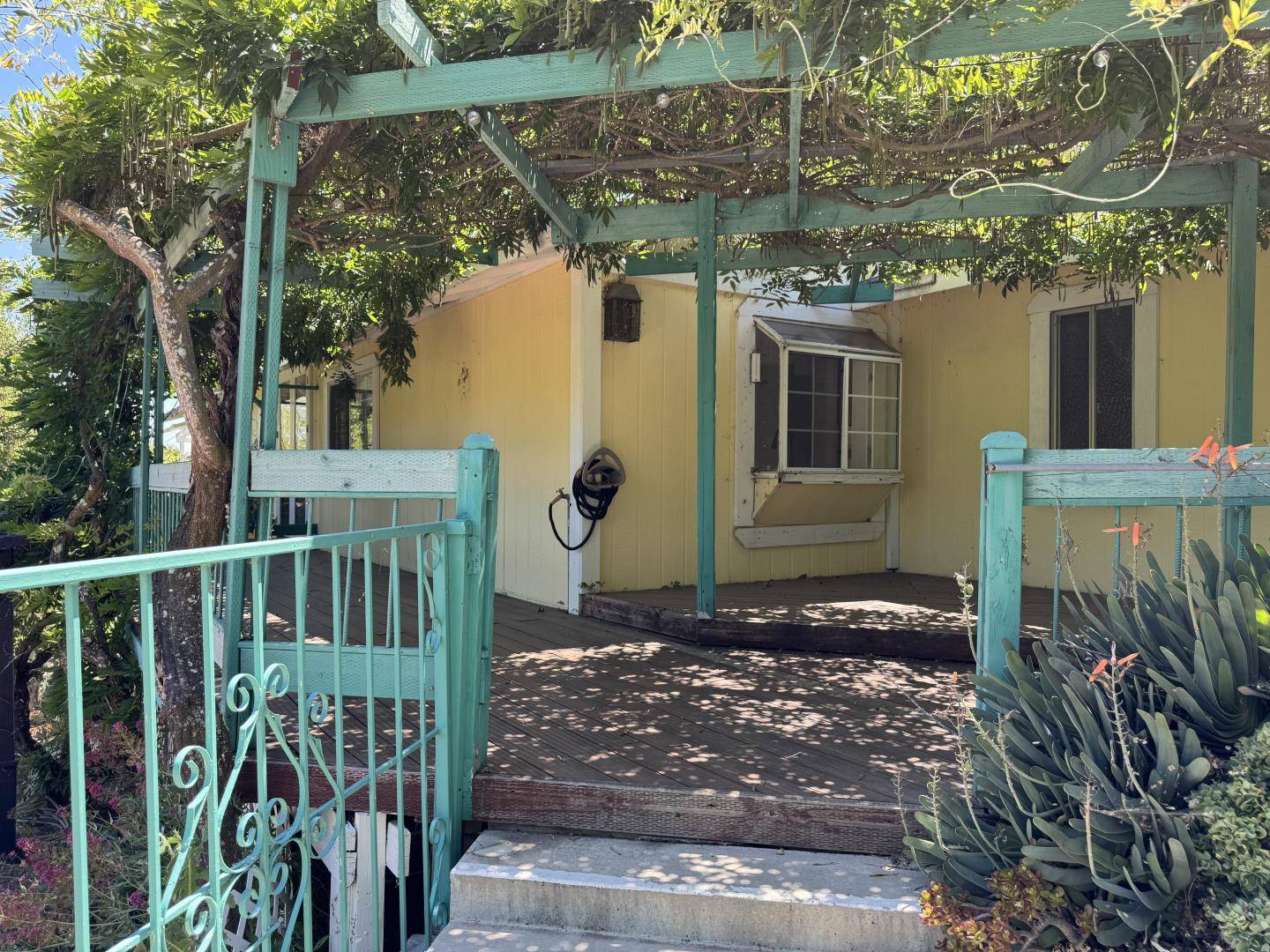 Morgan Hill, CA 95037,3230 Oak View LN