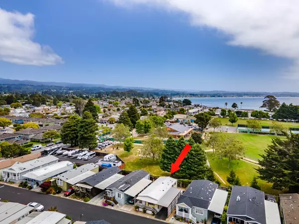 Capitola, CA 95010,4160 Jade ST 37