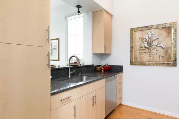 Capitola, CA 95010,1066 41st AVE A302