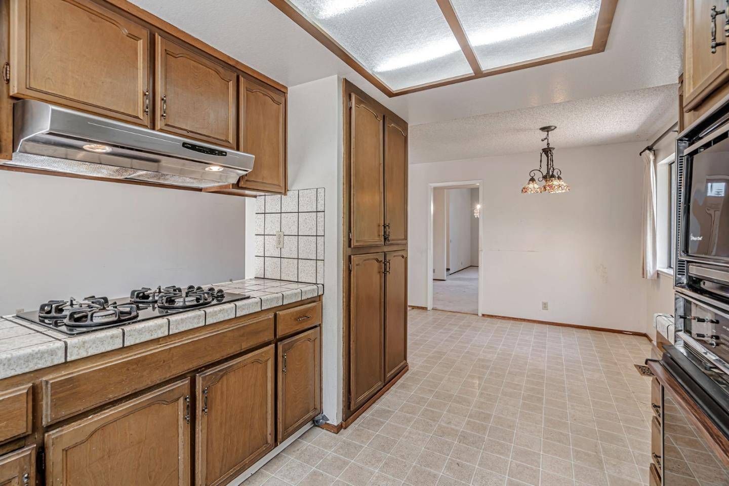Sunnyvale, CA 94087,668 Litton CT