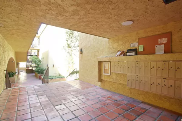 Culver City, CA 90230,6275 Canterbury DR 208