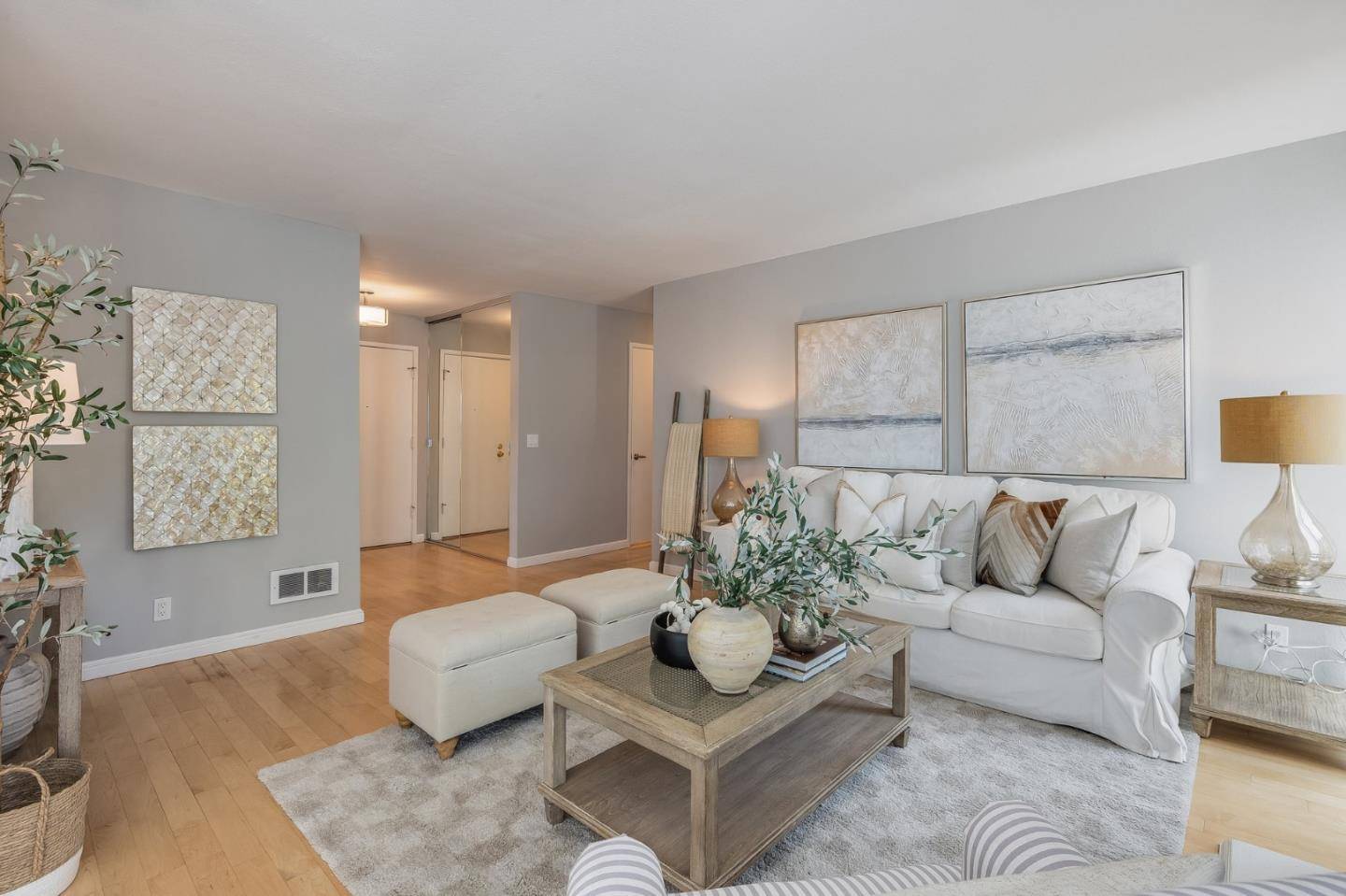 Foster City, CA 94404,1017 Shell BLVD 12