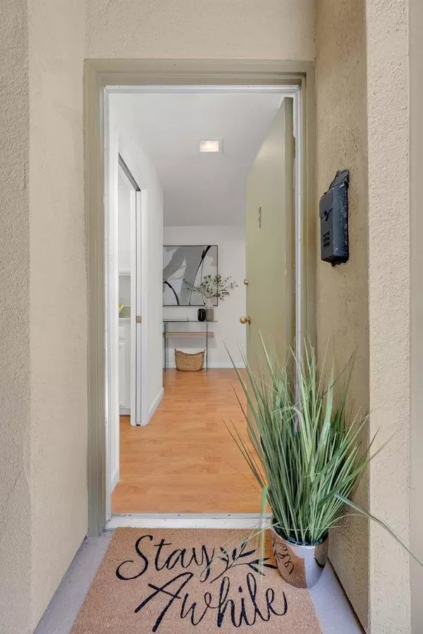 San Mateo, CA 94401,828 N El Camino Real 9