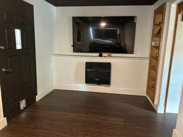 Gilroy, CA 95020,2160 Pacheco Pass HWY