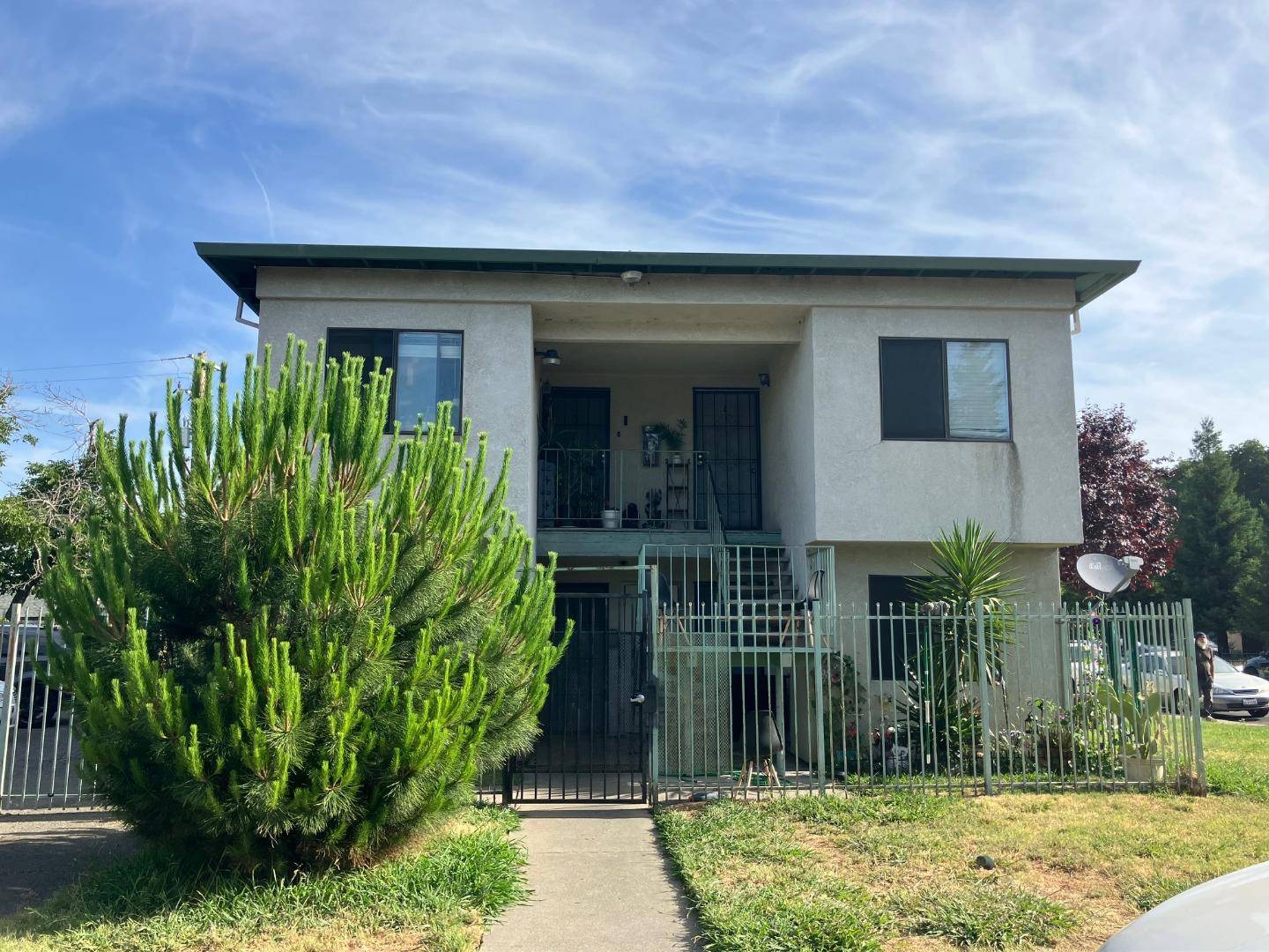 West Sacramento, CA 95691,2125 Oakmont WAY