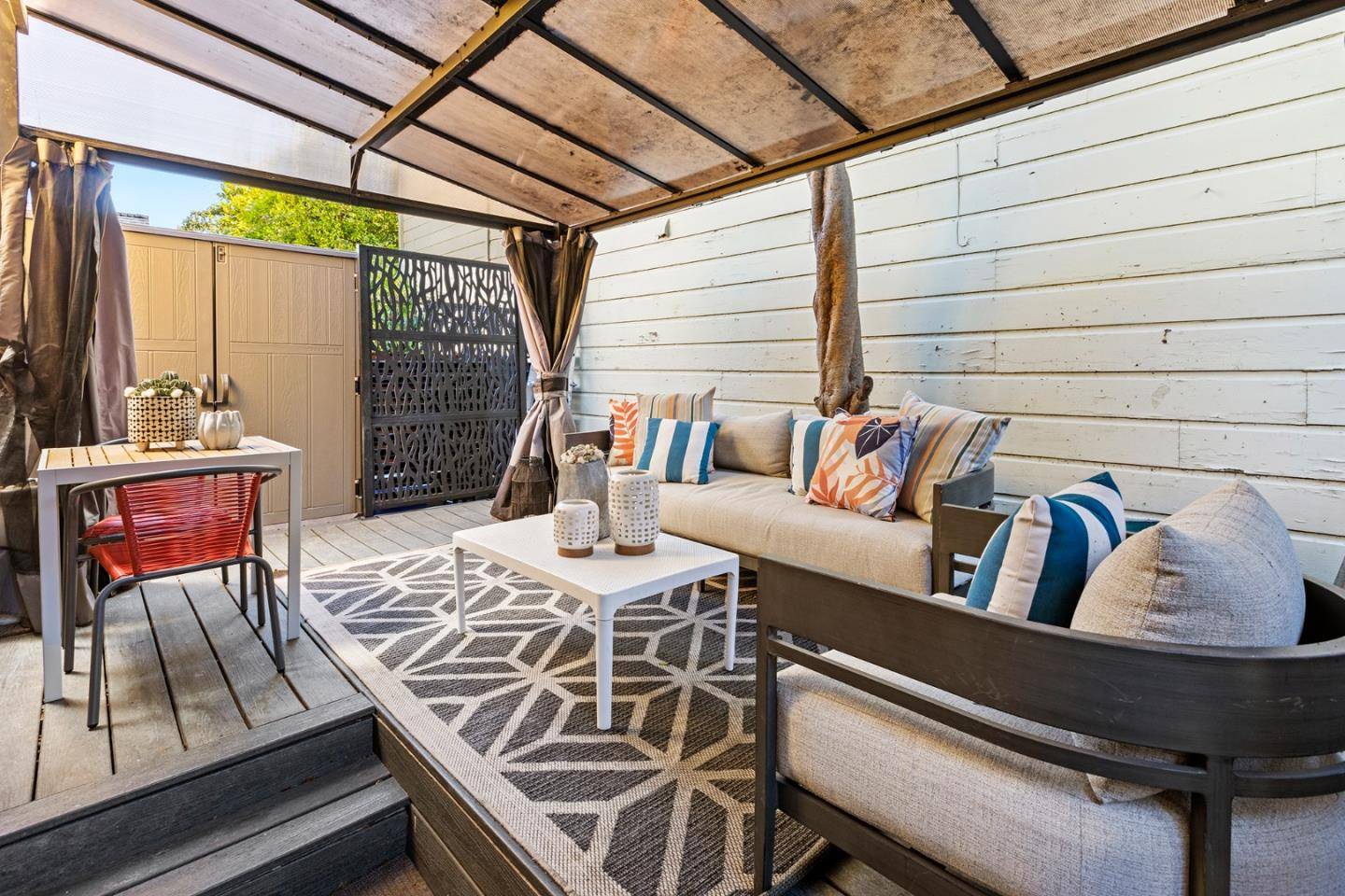 San Francisco, CA 94114,950 Noe ST