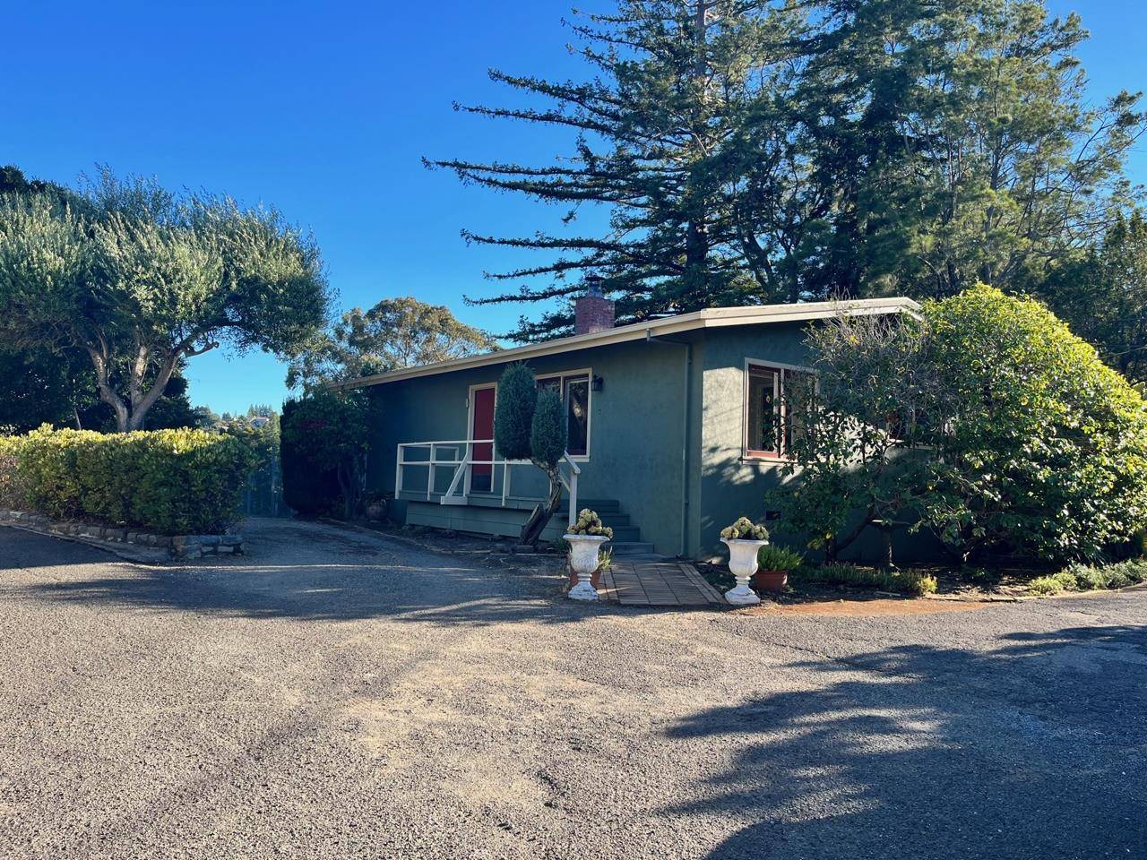 125 Bella Vista DR, Hillsborough, CA 94010