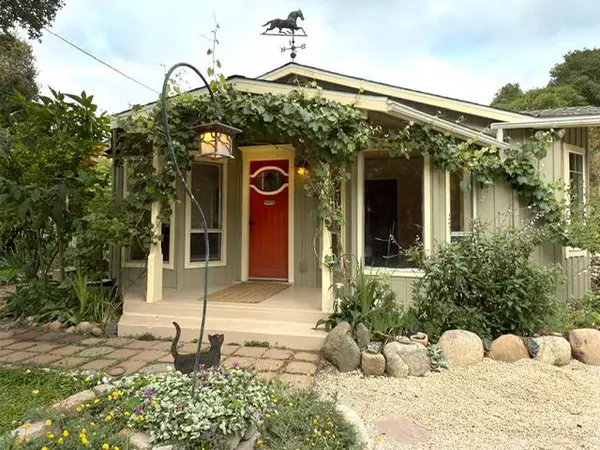122 Strawberry Canyon RD, Royal Oaks, CA 95076