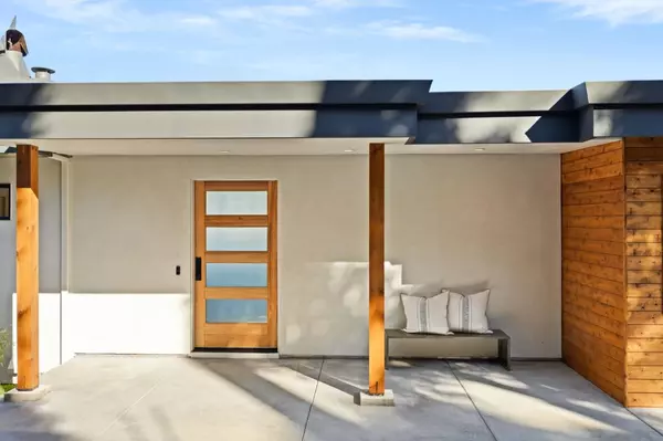 Redwood City, CA 94062,760 Loma CT