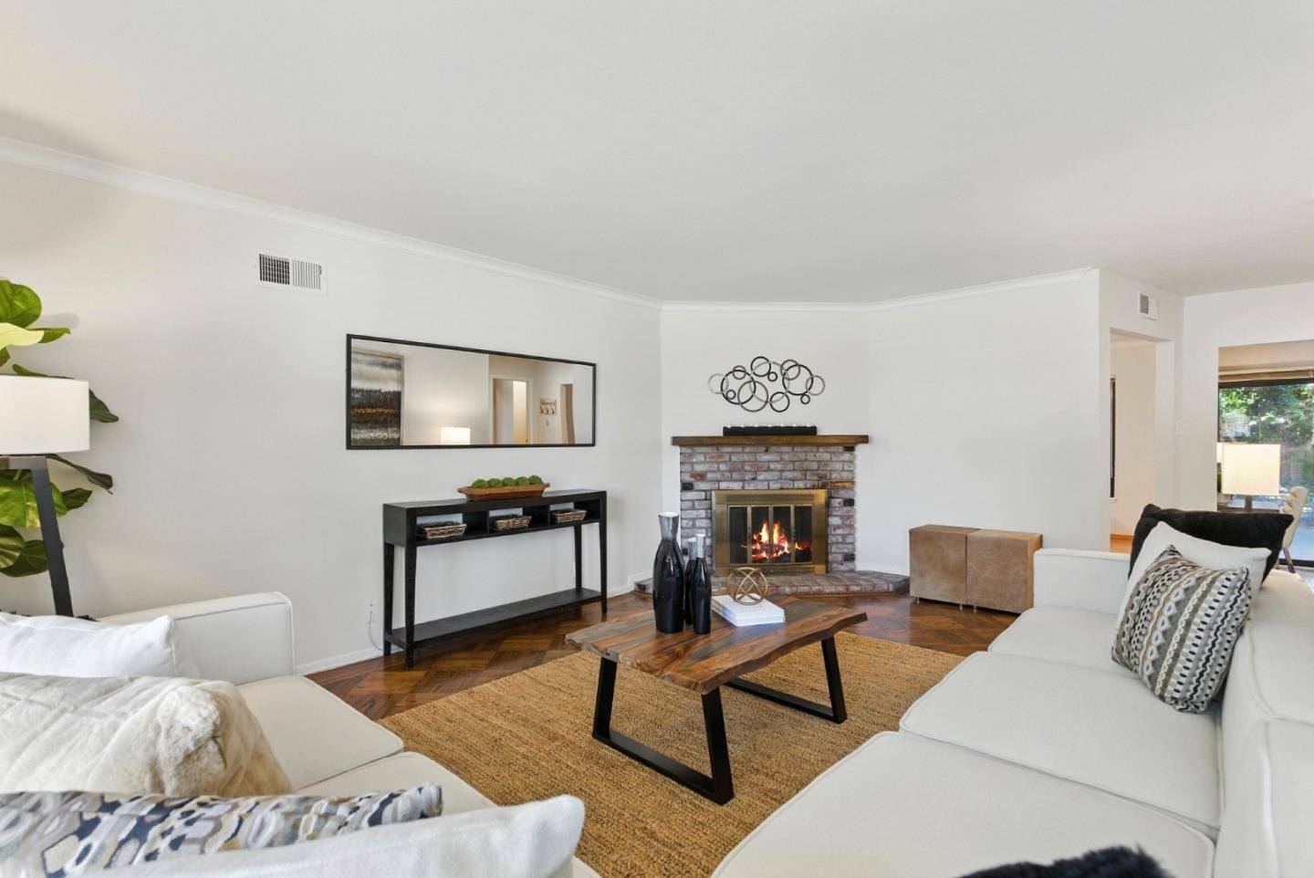 San Jose, CA 95117,1071 Eden AVE