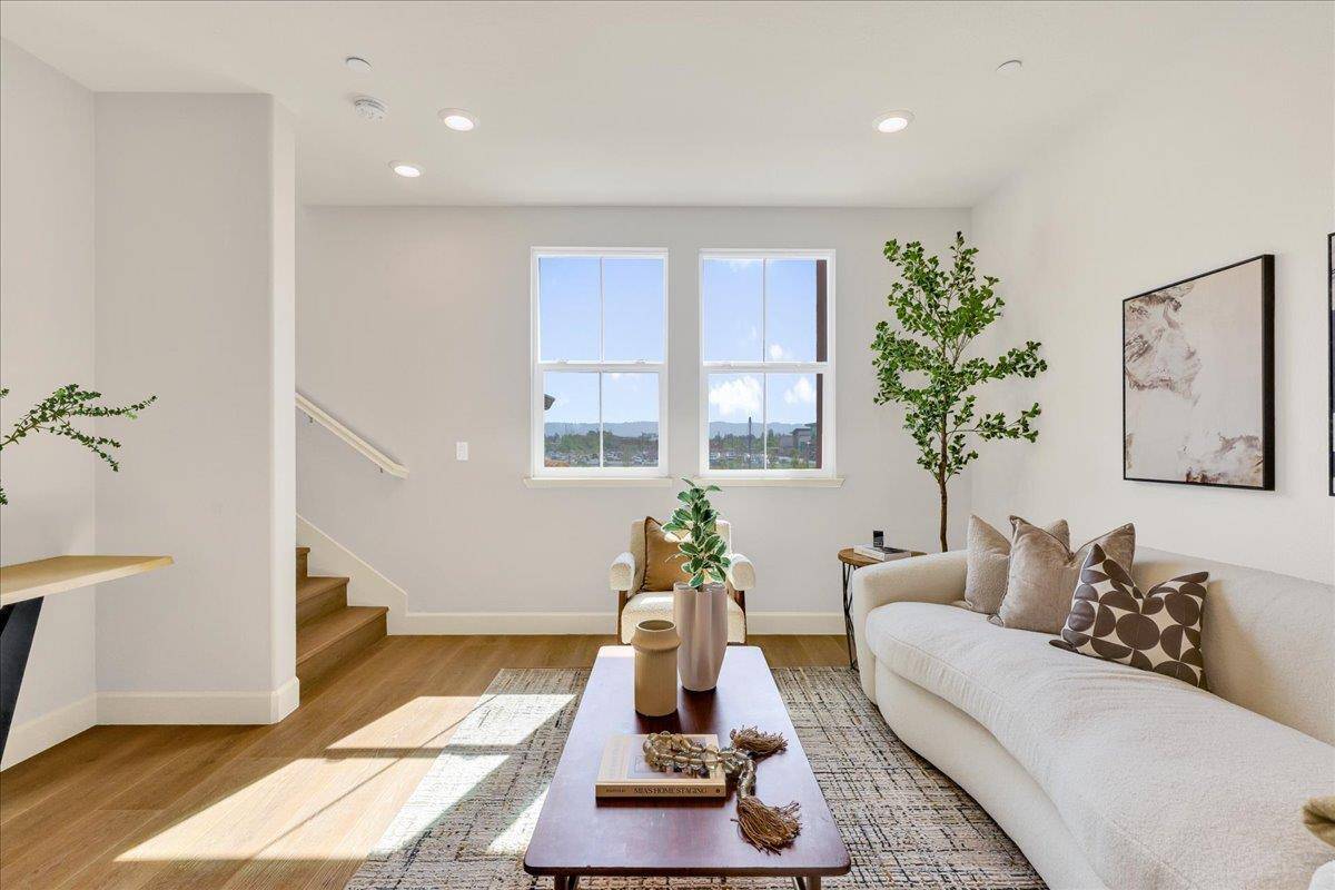 San Jose, CA 95131,1011 Bellante LN 4
