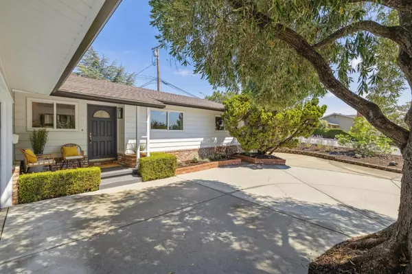Redwood City, CA 94061,3902 Bret Harte DR