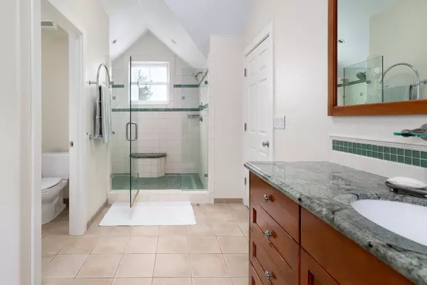 Portola Valley, CA 94028,270 Gabarda WAY