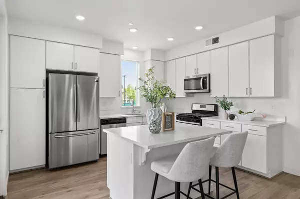 Milpitas, CA 95035,1407 Nightshade RD 21