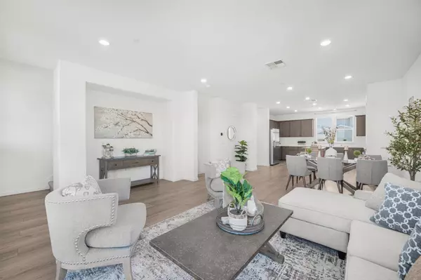 Gilroy, CA 95020,1387 Ores WAY