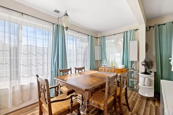 San Mateo, CA 94403,53 E 39th AVE