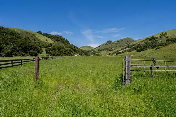 100 Old Stage Rd, San Juan Bautista, CA 95045