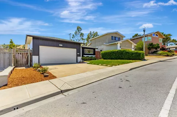 San Bruno, CA 94066,1890 Claremont DR