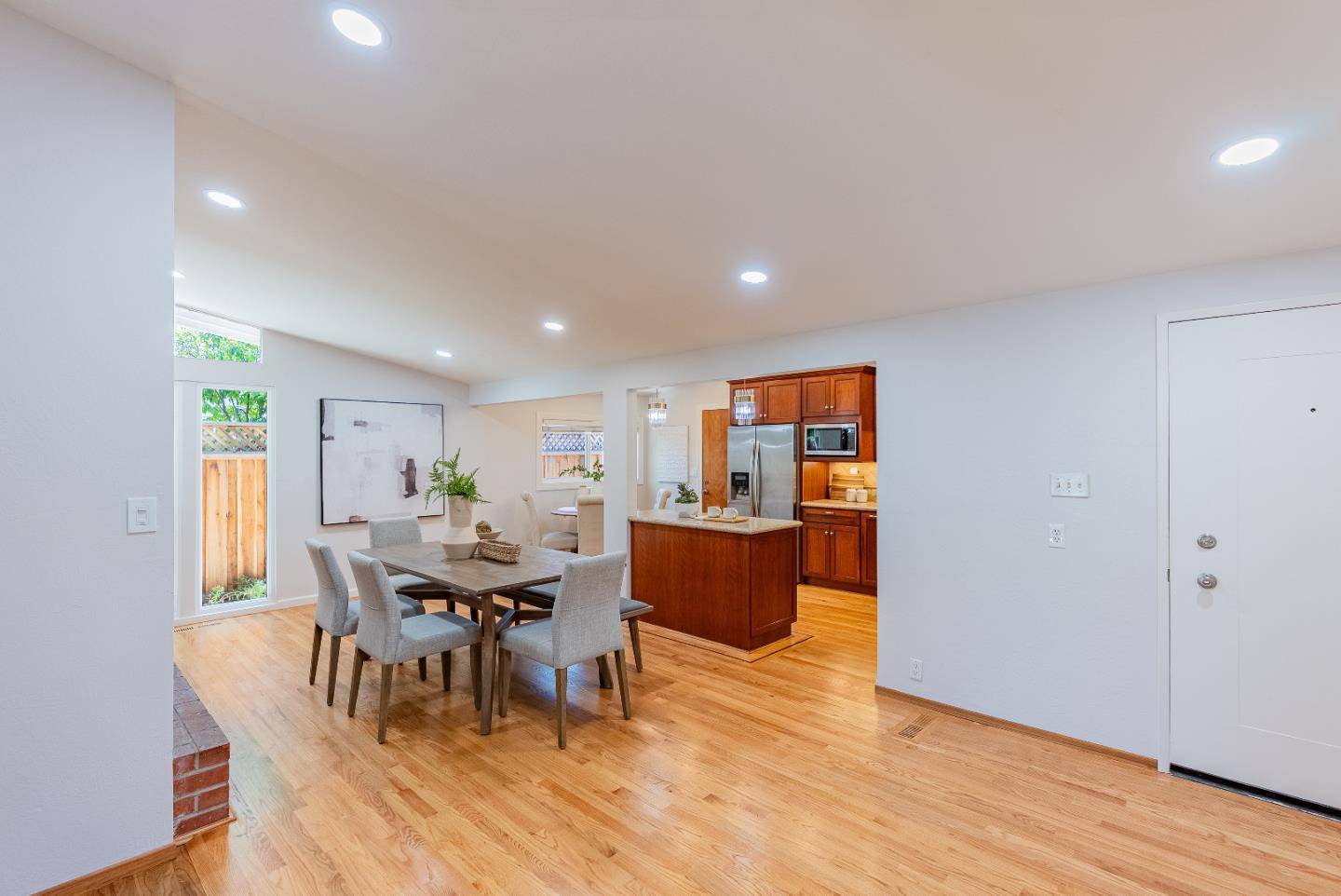 Santa Clara, CA 95051,335 Burnett AVE